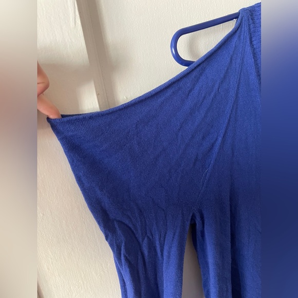 Michael Kors cold shoulder sweater - Picture 2 of 7